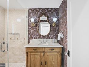 2600 12TH Street N, Arlington VA 22201