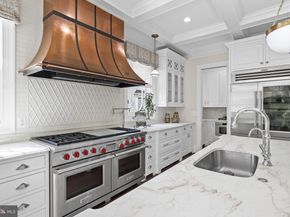 2600 12TH Street N, Arlington VA 22201