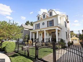 2600 12TH Street N, Arlington VA 22201