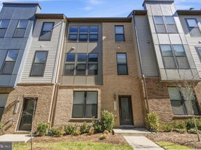2433 Liberty Loop, Herndon VA 20171