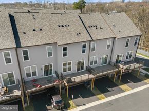 2433 Liberty Loop, Herndon VA 20171