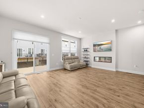 2433 Liberty Loop, Herndon VA 20171