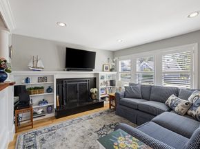 21 Reed St, Marblehead MA 01945
