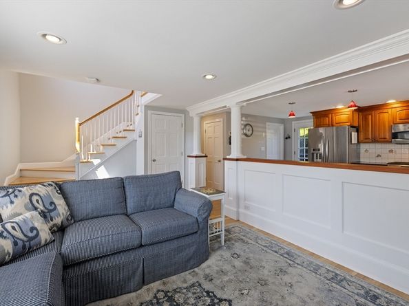 21 Reed St, Marblehead MA 01945