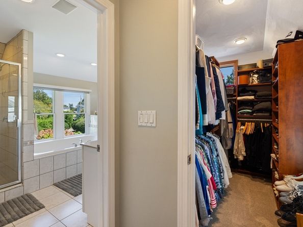 21 Reed St, Marblehead MA 01945