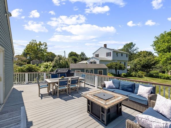 21 Reed St, Marblehead MA 01945