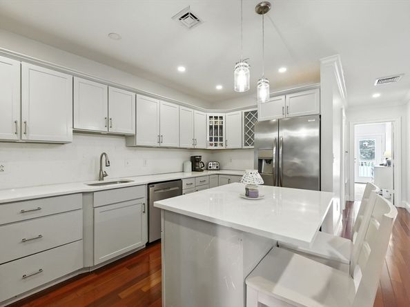 15 Park Ave 307, Hull MA 02045