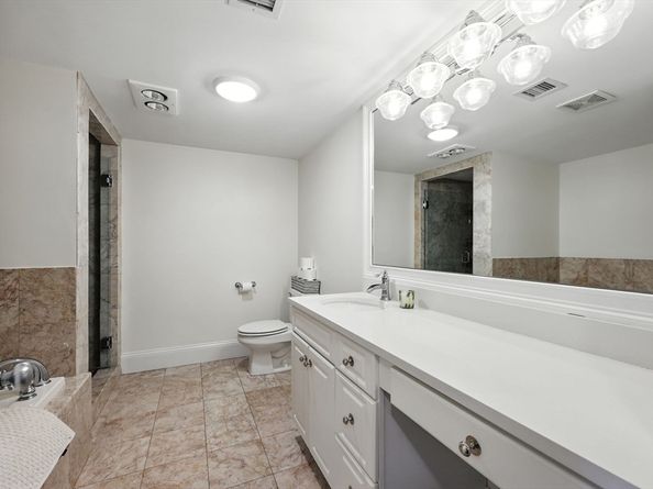 15 Park Ave 307, Hull MA 02045