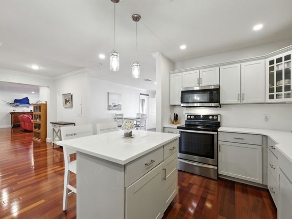 15 Park Ave 307, Hull MA 02045
