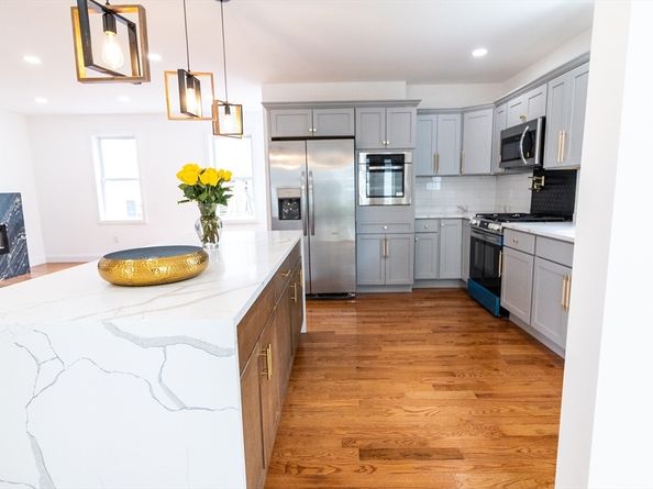 823 Broadway, Everett MA 02149