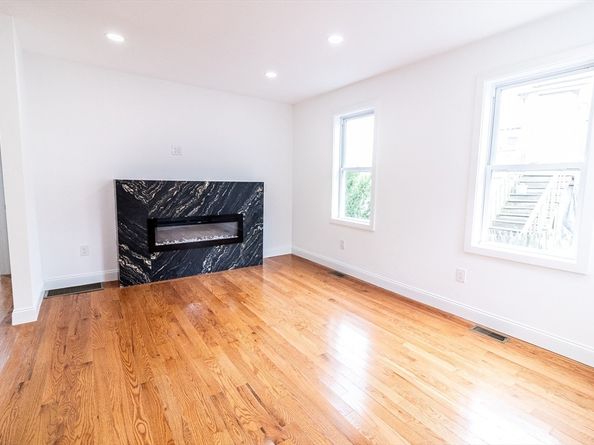 823 Broadway, Everett MA 02149