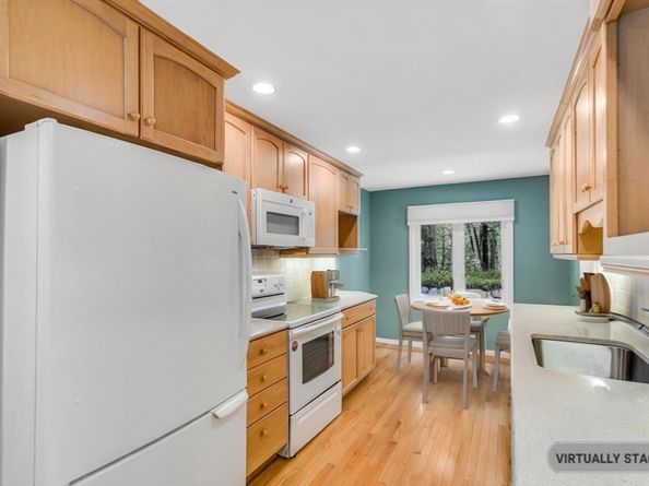 6 Steepletree Ln 6, Wayland MA 01778