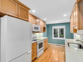 6 Steepletree Ln 6, Wayland MA 01778