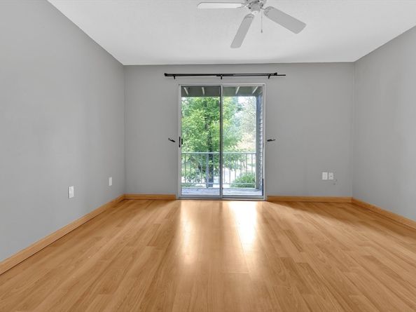 16 Walden Dr 15, Natick MA 01760