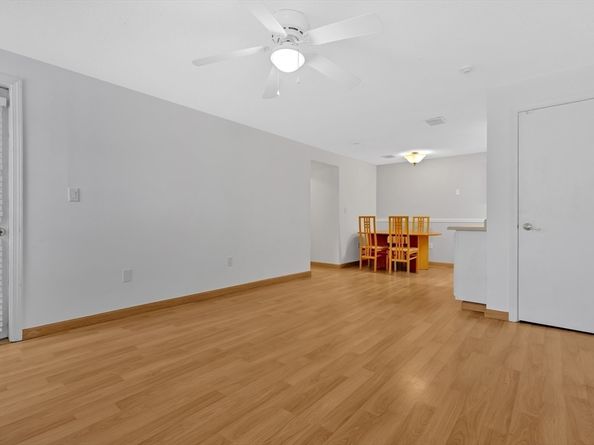 16 Walden Dr 15, Natick MA 01760