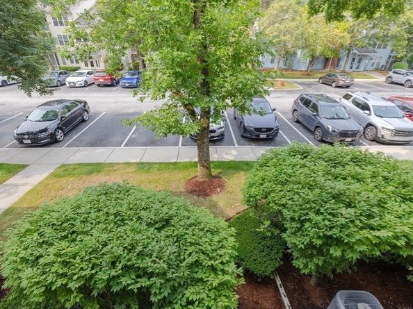 16 Walden Dr 15, Natick MA 01760