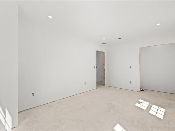 505 N Central St, East Bridgewater MA 02333