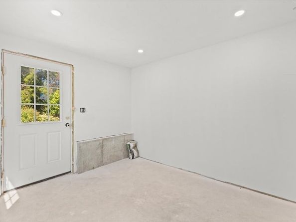 505 N Central St, East Bridgewater MA 02333