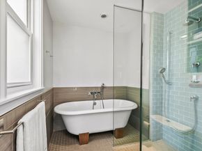 114 Trowbridge St 2, Cambridge MA 02138