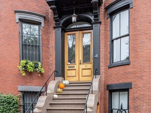 41 Rutland Sq 1, Boston MA 02118
