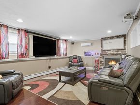 8 Ryan Pl, Swampscott MA 01907