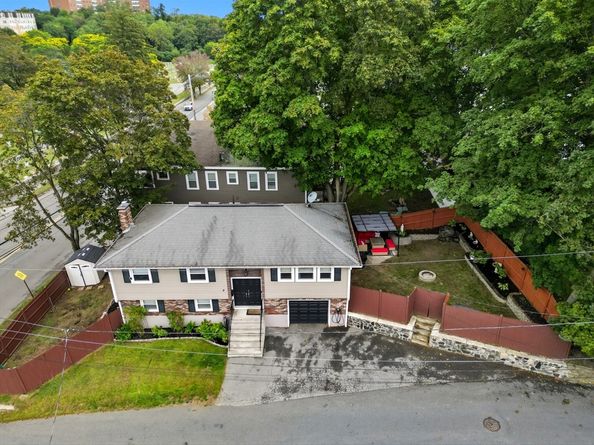 8 Ryan Pl, Swampscott MA 01907