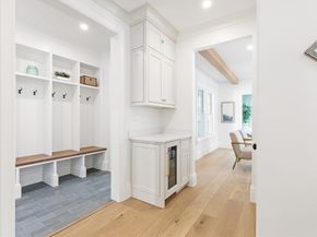 887 Commonwealth Avenue, Newton MA 02459