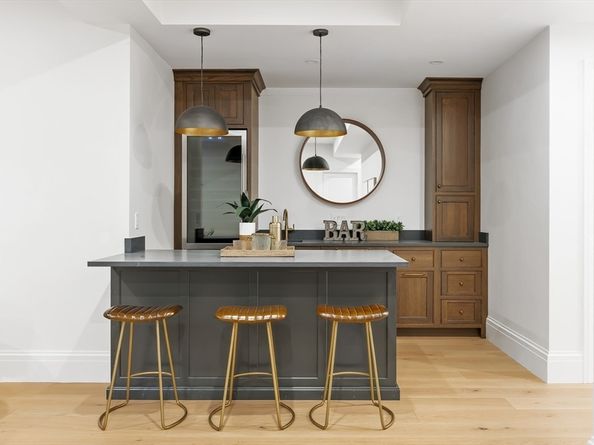 887 Commonwealth Avenue, Newton MA 02459
