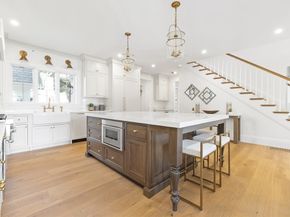 887 Commonwealth Avenue, Newton MA 02459
