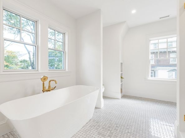 887 Commonwealth Avenue, Newton MA 02459