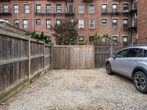 125 W Concord St 1, Boston MA 02118