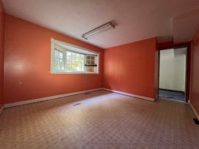 132 Kilbourn Rd, Lancaster MA 01523