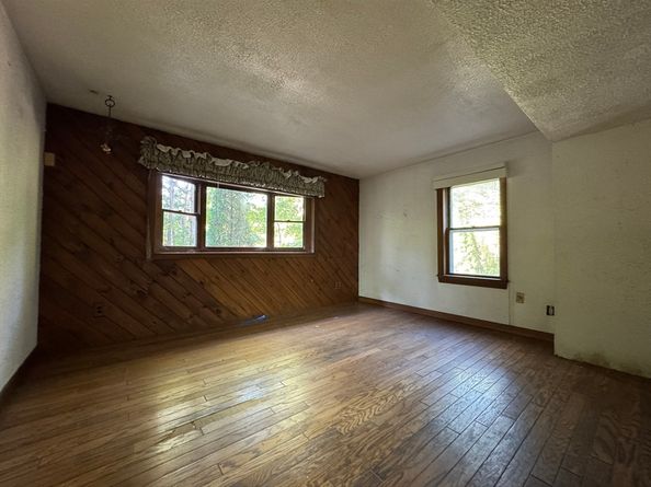 132 Kilbourn Rd, Lancaster MA 01523