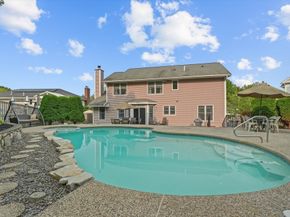 325 Den Quarry Road, Lynn MA 01904