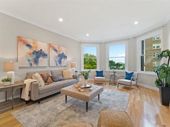 4 Charlesgate East
