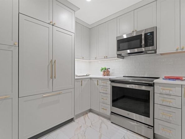 4 Charlesgate East 404, Boston MA 02215