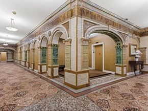 4 Charlesgate East 404, Boston MA 02215