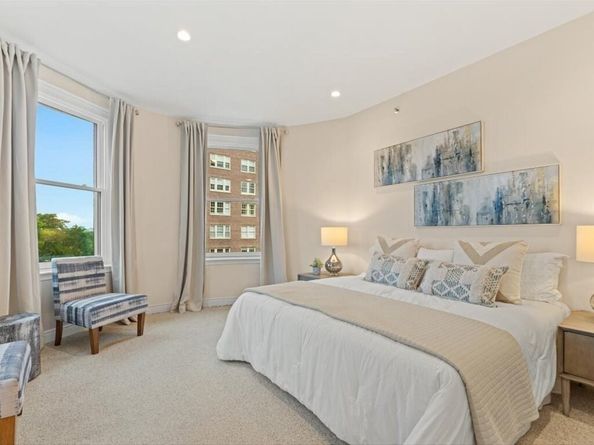 4 Charlesgate East 404, Boston MA 02215