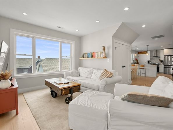 51 Cutler St. 3, Winthrop MA 02152
