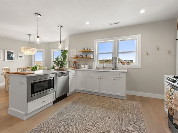 51 Cutler St. 3, Winthrop MA 02152