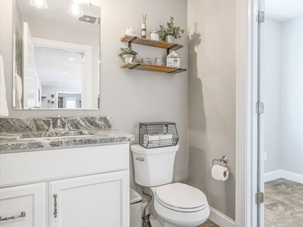 51 Woodside Avenue, Rutland MA 01543