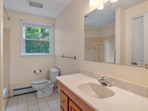 5 Emery Ct, Stoneham MA 02180