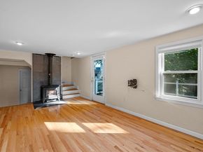 5 Emery Ct, Stoneham MA 02180