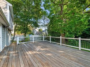 5 Emery Ct, Stoneham MA 02180