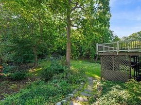 5 Emery Ct, Stoneham MA 02180
