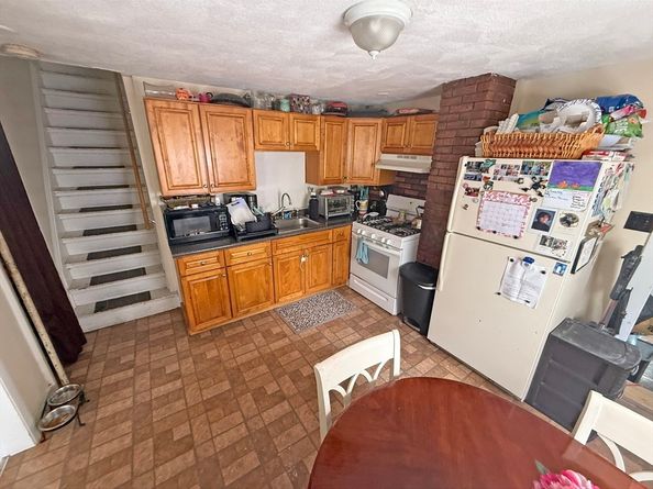 775 Union St, Rockland MA 02370
