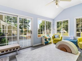 1 Jonathans Way, Upton MA 01568