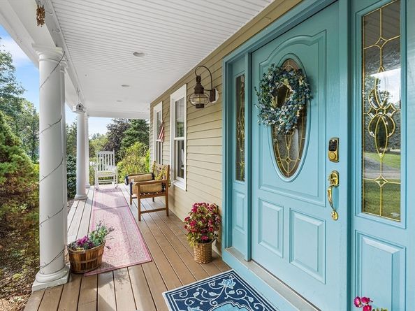 1 Jonathans Way, Upton MA 01568