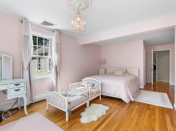 1 Jonathans Way, Upton MA 01568