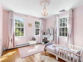 1 Jonathans Way, Upton MA 01568